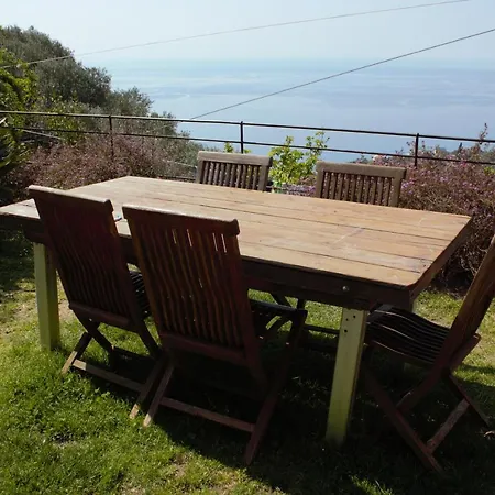 Сasa de vacaciones Azalea Recco